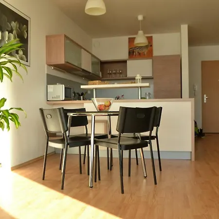 Bratislava Apartments Centre & Stadium & Concerts & Parking Ashley * Pozsony