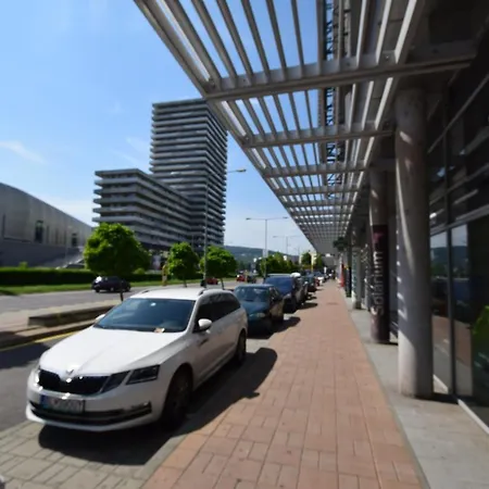 Bratislava Apartments Centre & Stadium & Concerts & Parking Ashley *
